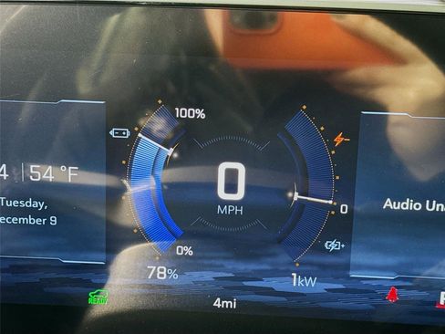 New 2026 Chevrolet Equinox EV LT w/ Comfort Package AWD/4WD image 7