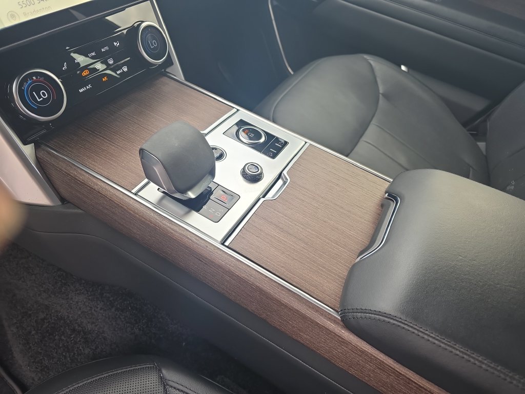 Used 2023 Land Rover Range Rover SE AWD/4WD image 22