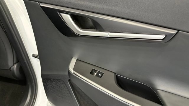 Used 2023 Kia EV6 Light RWD image 30