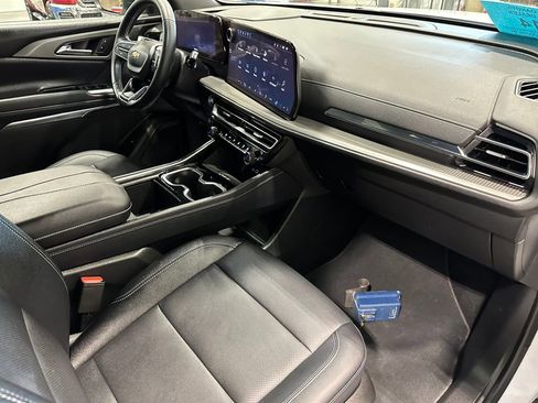 Used 2026 Chevrolet Traverse LT AWD/4WD image 33