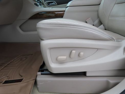 Used 2016 GMC Yukon XL Denali w/ Open Road Package image 7