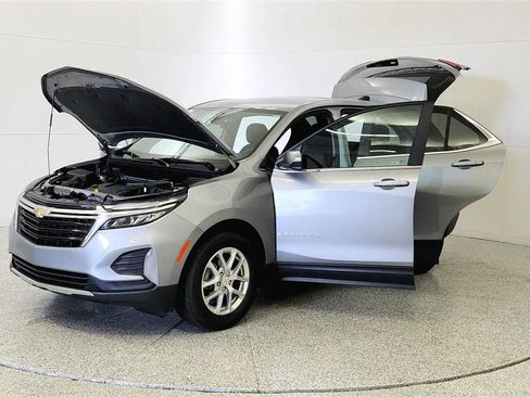 Used 2023 Chevrolet Equinox LT FWD image 10