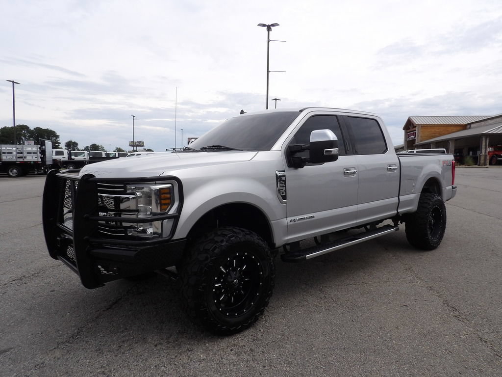 Used 2019 Ford F250 Lariat w/ Lariat Ultimate Package AWD/4WD image 3
