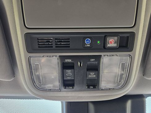 Used 2020 Honda Odyssey Elite image 22