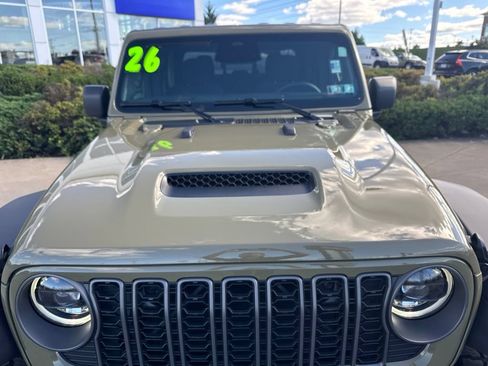 Used 2026 Jeep Gladiator Mojave AWD/4WD image 18
