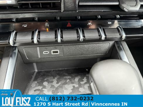 Used 2024 GMC Canyon Elevation w/ Convenience Package image 28