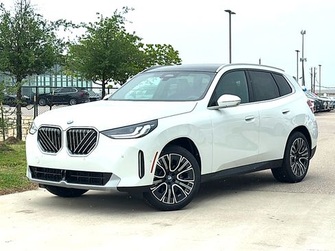 New 2026 BMW X3 xDrive30i w/ Premium Package AWD/4WD image 2