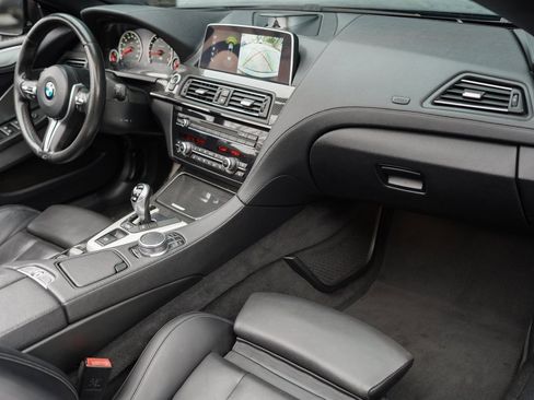 Used 2018 BMW M6 Convertible w/ Executive Package image 22