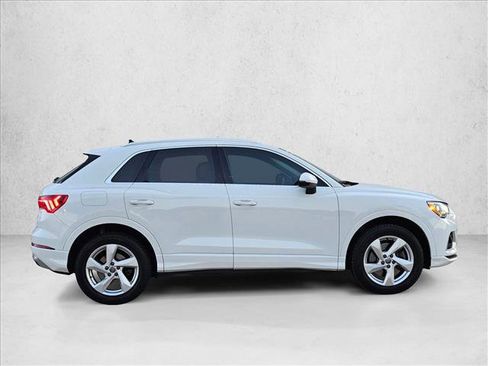 Used 2020 Audi Q3 2.0T Premium w/ Convenience Package image 4