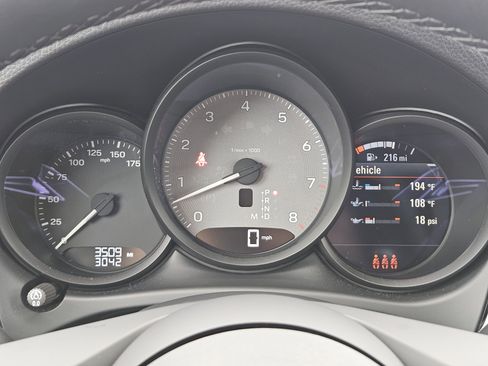 Certified 2026 Porsche Macan S AWD/4WD image 16