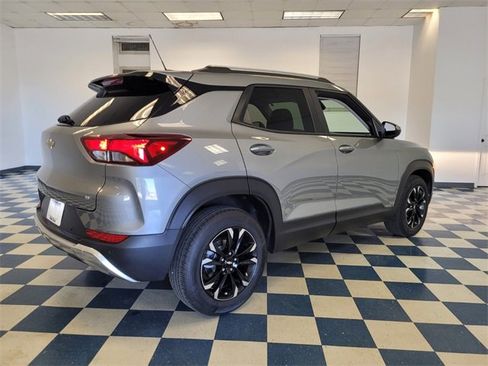 Used 2023 Chevrolet TrailBlazer LT w/ Convenience Package image 8