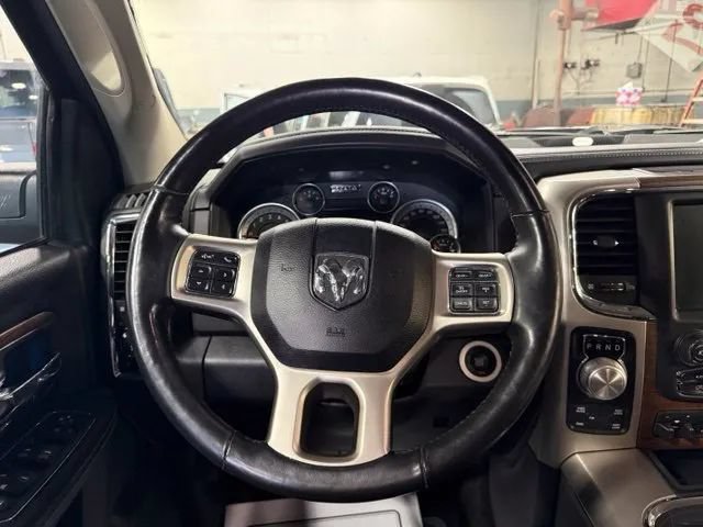 Used 2017 RAM 1500 Laramie w/ Convenience Group AWD/4WD image 13