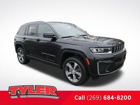 New 2026 Jeep Grand Cherokee Limited AWD/4WD image 1