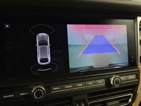 Used 2020 Porsche Macan S image 17