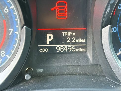 Used 2015 Toyota Corolla S image 34