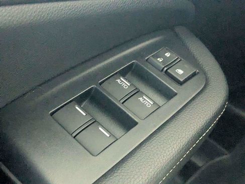 Used 2022 Honda Ridgeline Sport image 15