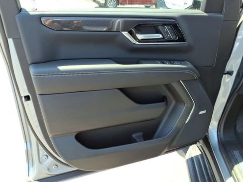 New 2026 GMC Yukon Elevation w/ Elevation Premium Package AWD/4WD image 20