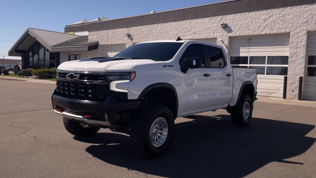 Used 2026 Chevrolet Silverado 1500 ZR2 AWD/4WD image 5