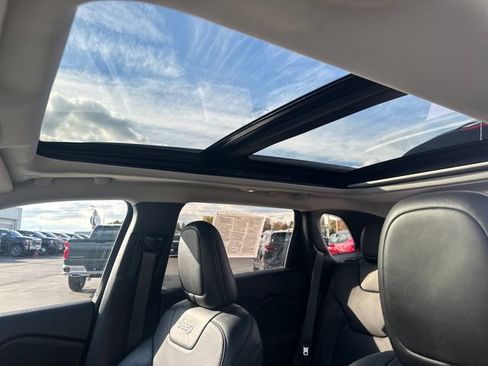 Used 2023 Jeep Cherokee Altitude Lux w/ Lux Elite Package image 26