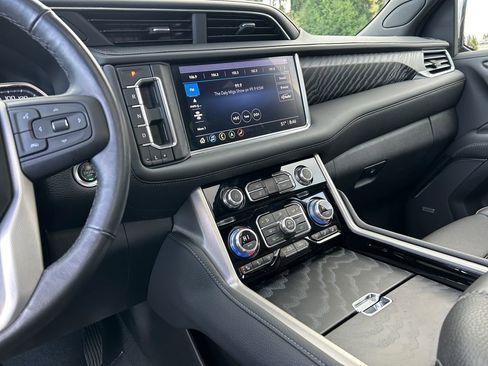 Used 2021 GMC Yukon Denali image 20