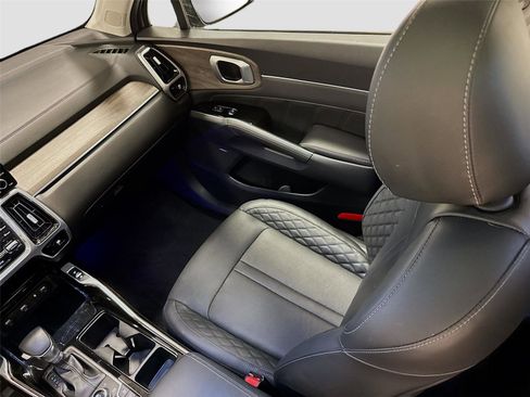 Used 2022 Kia Sorento SX Prestige image 25
