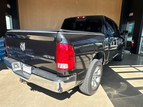 Used 2015 RAM 1500 Classic SLT w/ Luxury Group AWD/4WD image 13