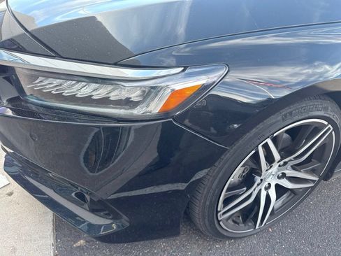 Used 2021 Honda Accord Touring image 16