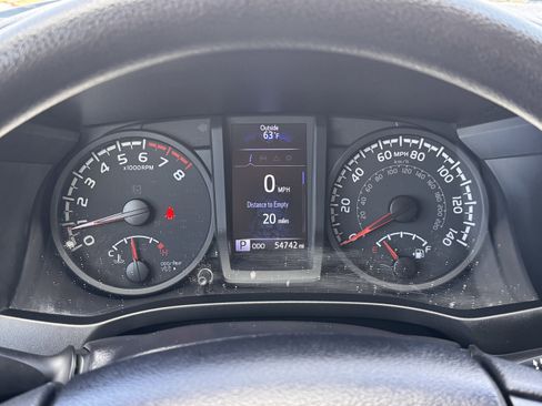 Used 2022 Toyota Tacoma SR w/ SX Package AWD/4WD image 16