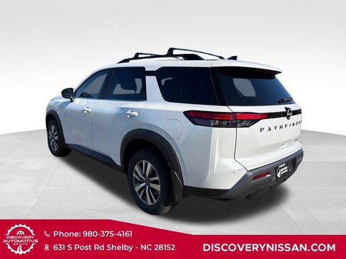 New 2026 Nissan Pathfinder SL AWD/4WD image 8
