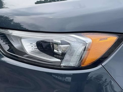 Used 2019 Ford Edge SEL w/ Equipment Group 201A AWD/4WD image 9