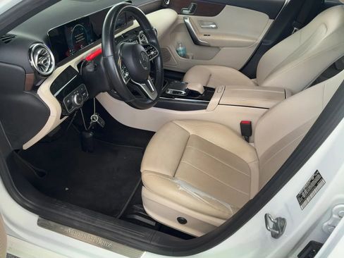 Used 2019 Mercedes-Benz A 220 image 4