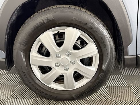 Used 2023 Toyota Corolla Cross L image 55