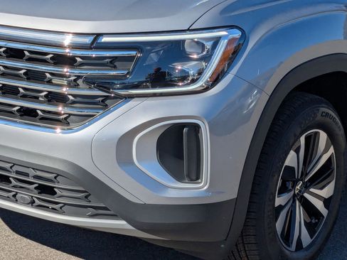 New 2026 Volkswagen Atlas SE image 9