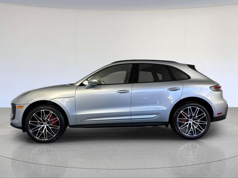 New 2026 Porsche Macan S image 2