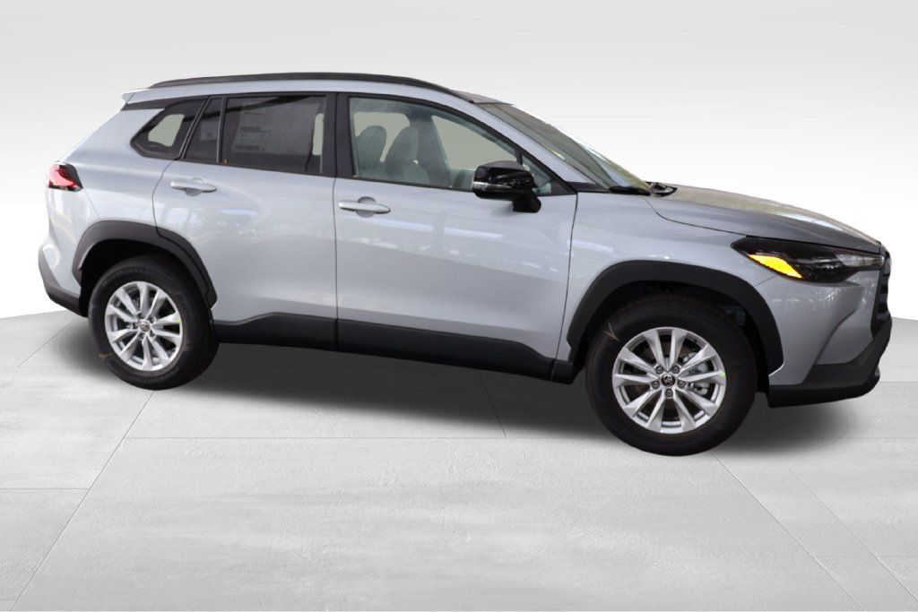 New 2026 Toyota Corolla Cross LE AWD/4WD image 16