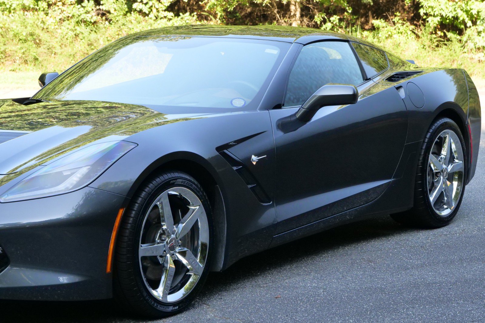 Used 2014 Chevrolet Corvette Stingray Coupe w/ 3LT Preferred Equipment Group RWD image 4