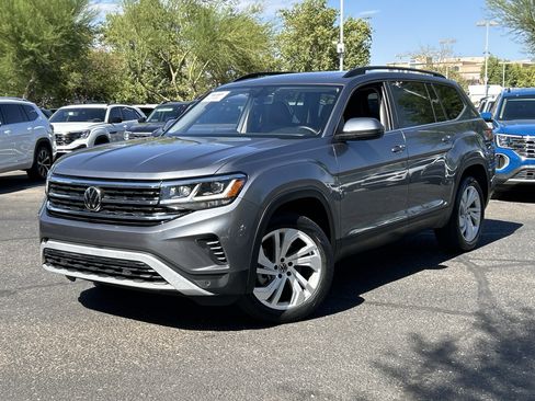 Used 2023 Volkswagen Atlas SE w/ Panoramic Sunroof Package FWD image 32