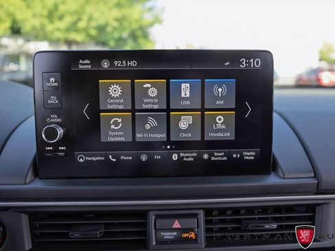 Used 2025 Honda Pilot Elite image 33