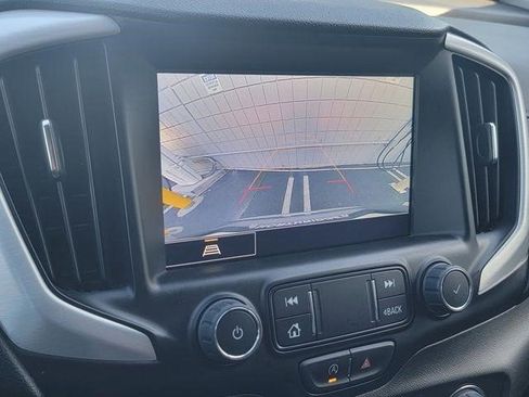 Certified 2024 GMC Terrain SLT w/ Infotainment Package II image 28