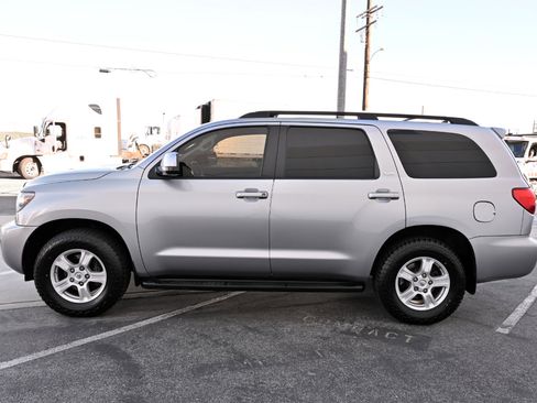 Used 2011 Toyota Sequoia SR5 image 4