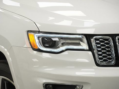 Used 2021 Jeep Grand Cherokee Overland image 5