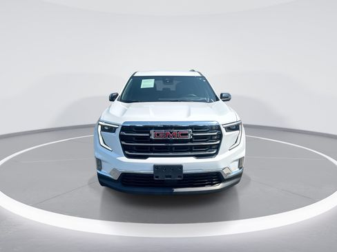Used 2024 GMC Acadia Elevation AWD/4WD image 3