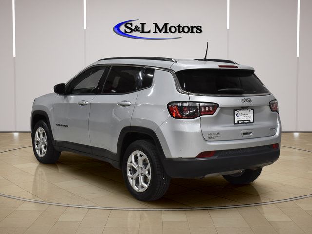 Certified 2024 Jeep Compass Latitude AWD/4WD image 8