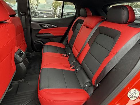 New 2026 Chevrolet Equinox EV RS image 25