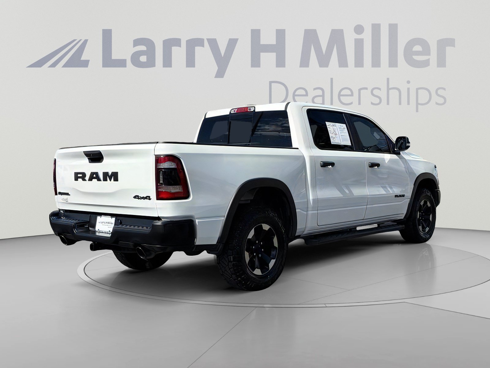 Used 2022 RAM 1500 Rebel w/ Rebel Level A Equipment Group AWD/4WD image 5