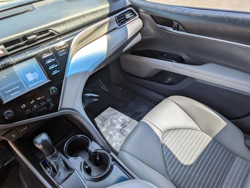 Used 2018 Toyota Camry SE FWD image 28