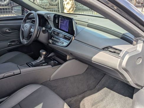 Used 2023 Lexus ES 350 w/ Accessory Package (Z1) image 32