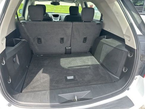 Used 2017 Chevrolet Equinox LS AWD/4WD image 13