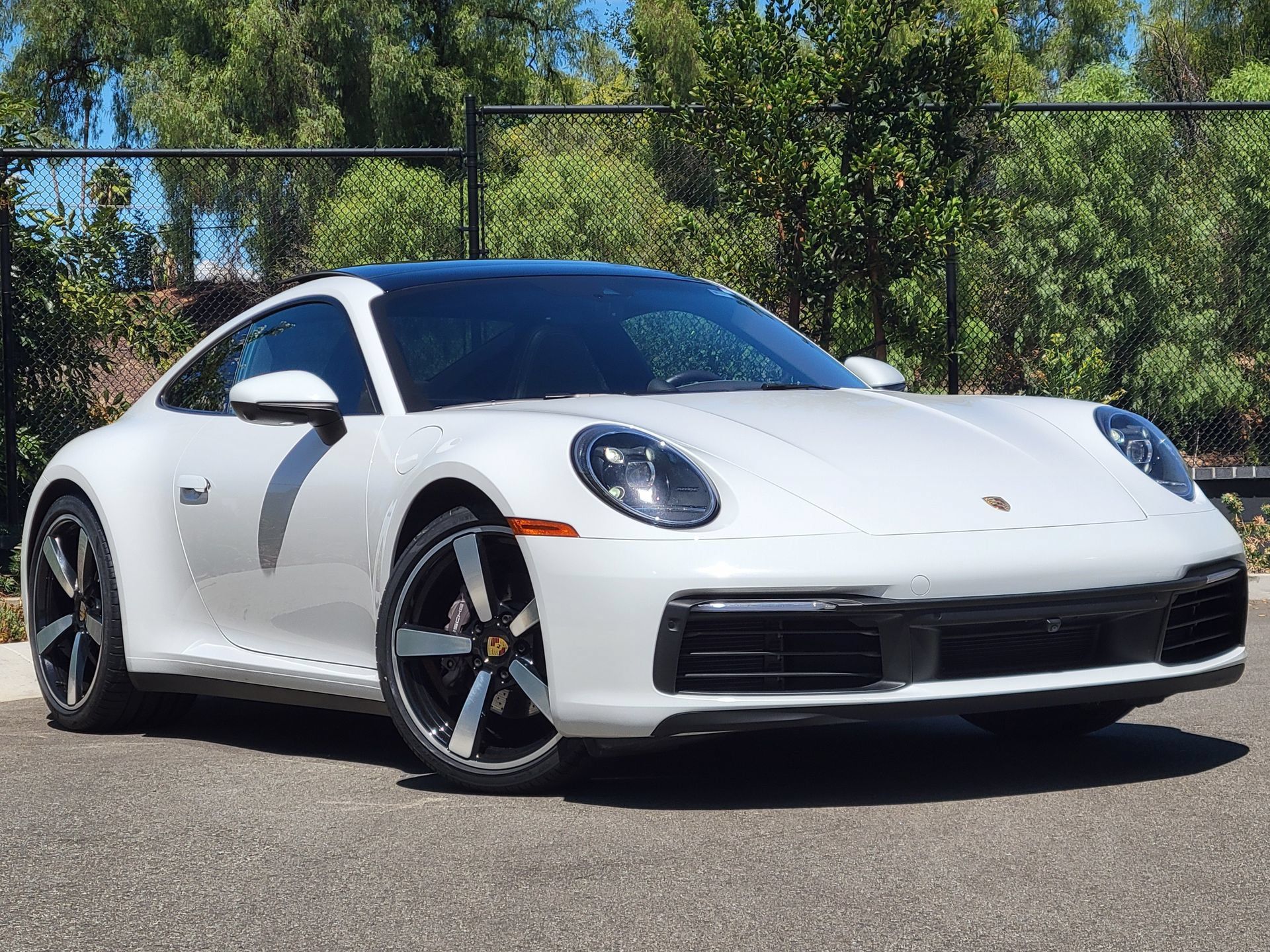 Certified 2022 Porsche 911 Carrera RWD image 9