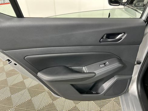 Used 2024 Nissan Altima 2.5 SV FWD image 16